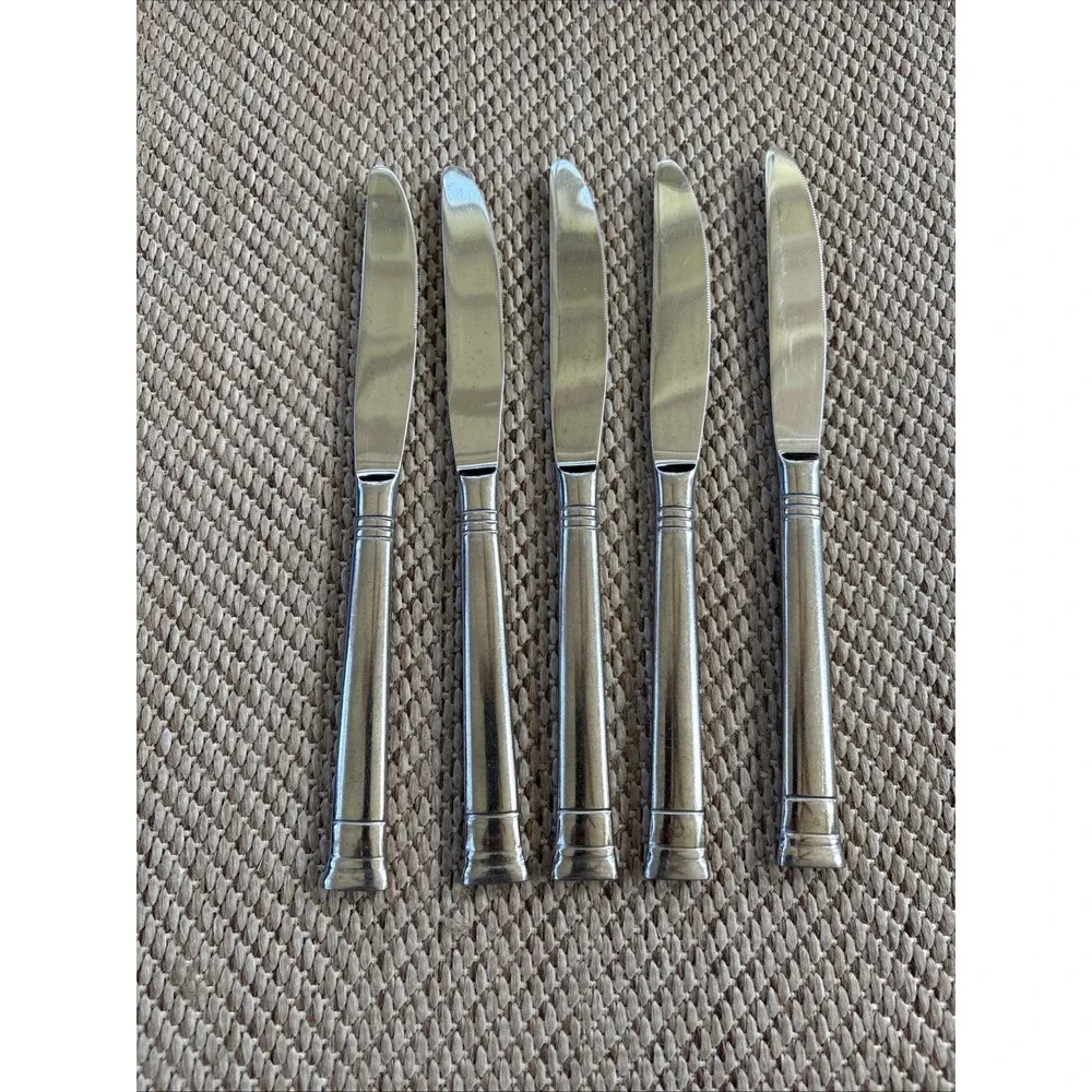 Oneida Set Of 5 Sunnybrook Dinner Knives Stainless Glossy  Bands At Tip